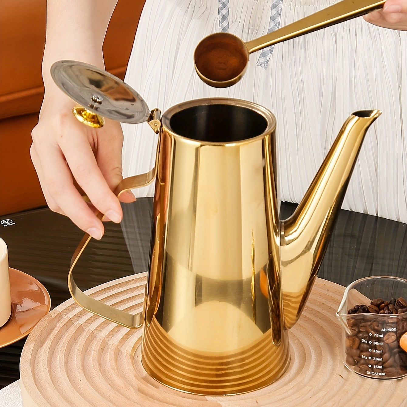 1PC, Golden Coffee Pot, European Style, British Style Afternoon Tea New Thickened Stainless Steel Cold Kettle, Cool Tea Flower Coffee Kettle, Stainless Steel Tea Kettle