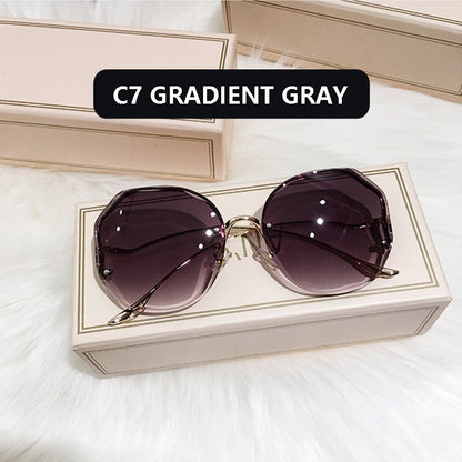 Elevate Your Look with Stylish, Oversized Square Sunglasses for Women! GRANIENT GREY