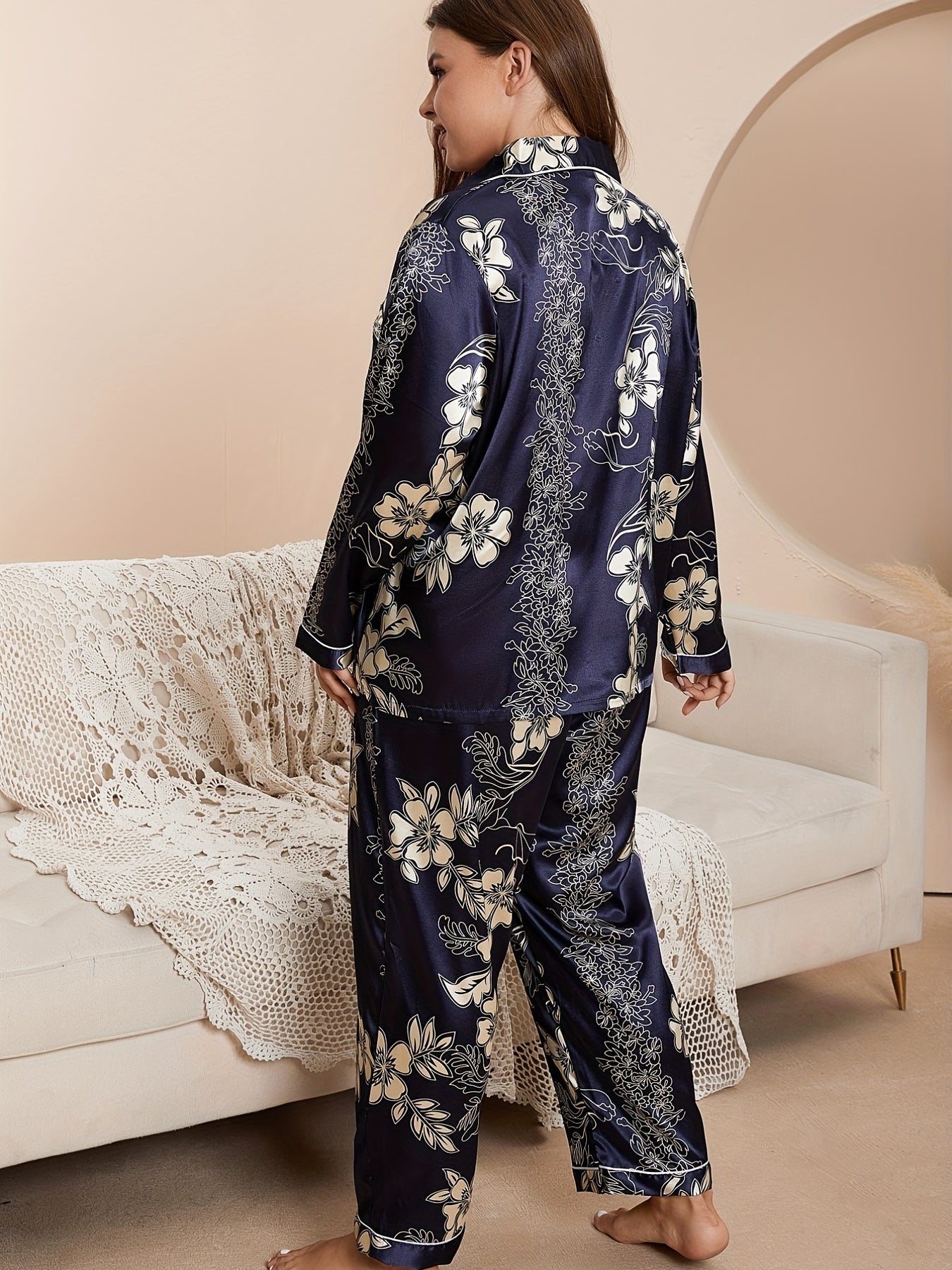 Women's Plus Size Elegant Floral Print Pajama Set - Long Sleeve Top & Pants Two Piece Set