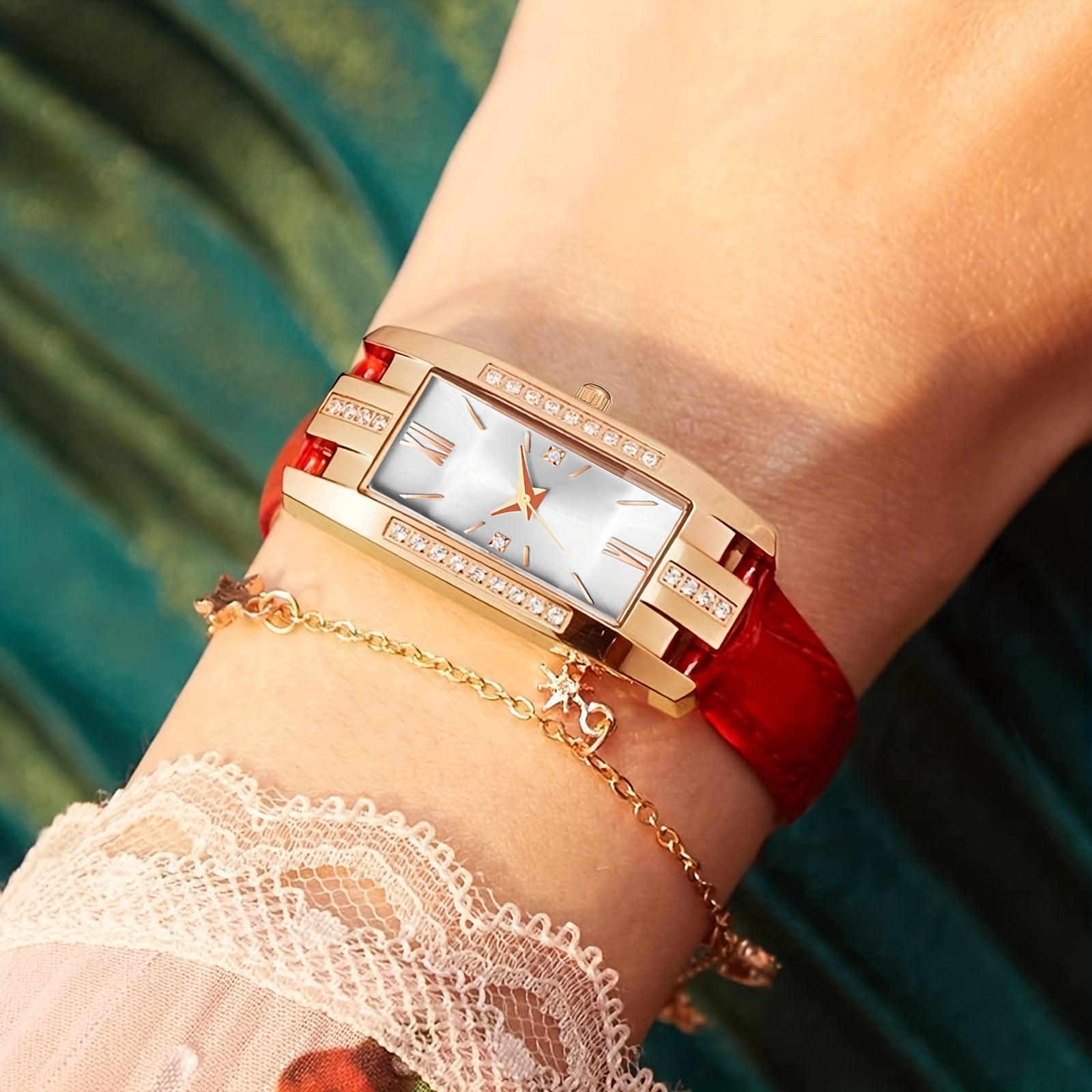 Lady Quartz Small Watch With Square Roman Numerals Dial Vintage Dress Watch Rhinestone Wristwatches