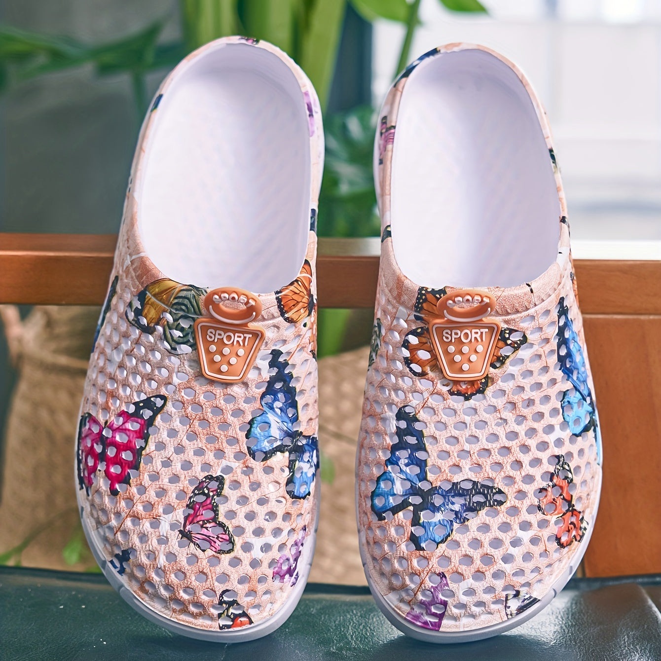 Women's Butterfly Pattern Summer Clogs, Hole Slippers, Non-slip Summer EVA Slippers
